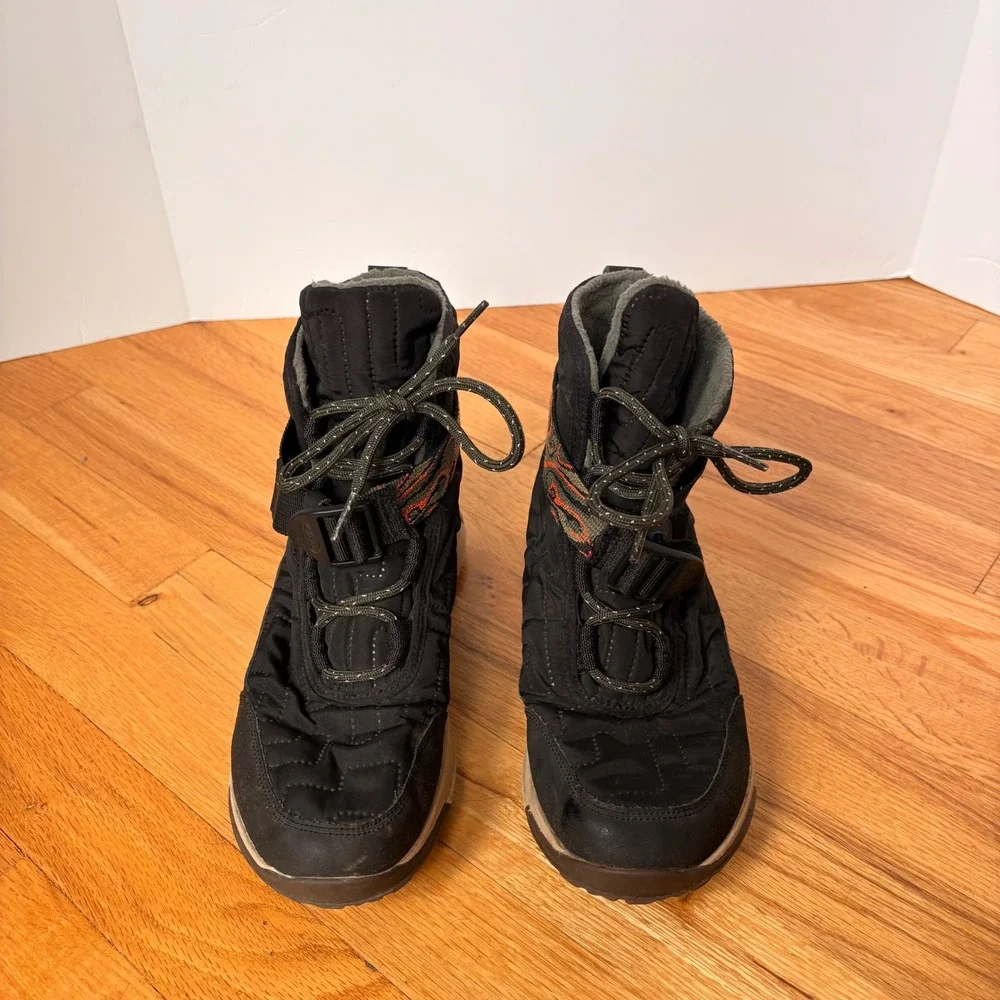 Chaco Borealis Quilt Waterproof Winter Boots Black Fleece Lined Womens 8.5
